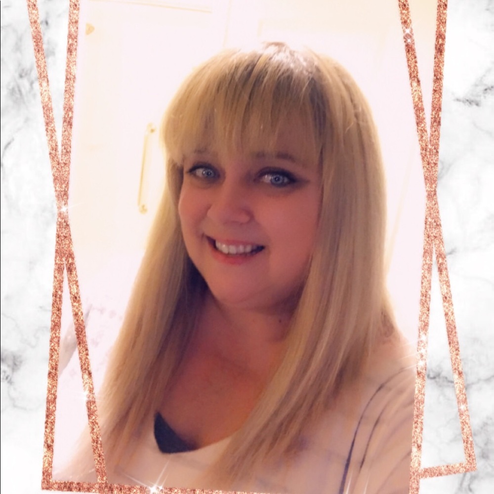 Meet your Posher, Deidre